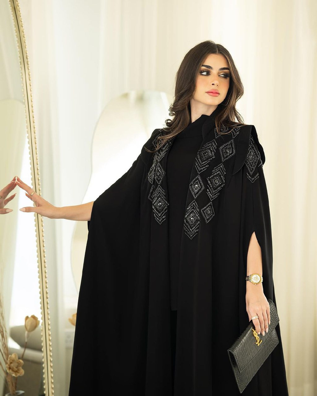 عبايات قصة البشت