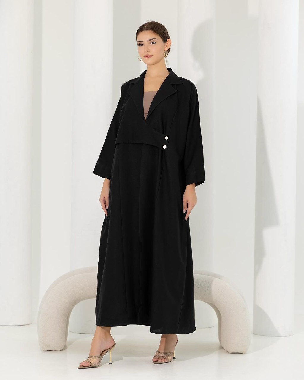 عبايات سادة